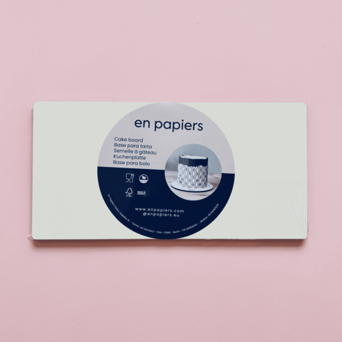 EN PAPIERS WHITE RECTANGULAR CAKE BASE - 30 X 15 CM